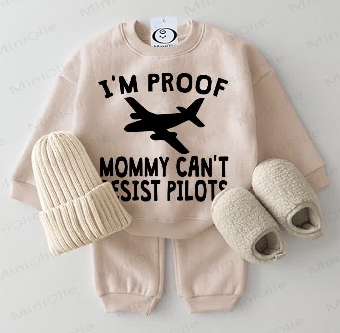 I'M PROOF MOMMY CAN'T RESIST PILOTS Baby Beige Sweatshirt 2-piece Set
